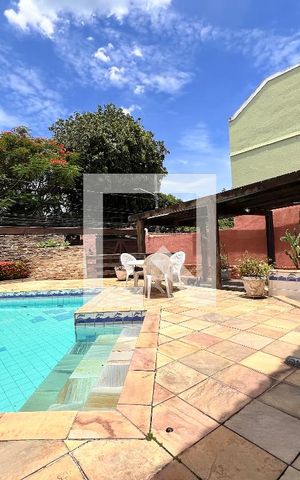 Casa de condomínio à venda com 340m², 5 quartos e 5 vagas Casa de condomínio à venda com 340m², 5 quartos e 5 vagasÁrea gourmet