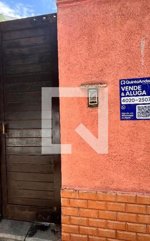 Casa de condomínio à venda com 340m², 5 quartos e 5 vagas Casa de condomínio à venda com 340m², 5 quartos e 5 vagasFachada da casa