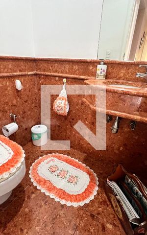 Casa de condomínio à venda com 340m², 5 quartos e 5 vagas Casa de condomínio à venda com 340m², 5 quartos e 5 vagasLavabo