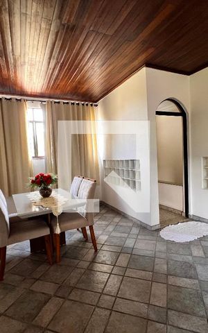 Casa de condomínio à venda com 340m², 5 quartos e 5 vagas Casa de condomínio à venda com 340m², 5 quartos e 5 vagasSala TV