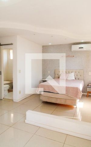 Casa à venda com 648m², 4 quartos e 4 vagas Casa à venda com 648m², 4 quartos e 4 vagasSuíte 2