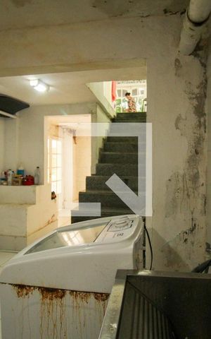 Casa à venda com 648m², 4 quartos e 4 vagas Casa à venda com 648m², 4 quartos e 4 vagasÁrea de Serviço
