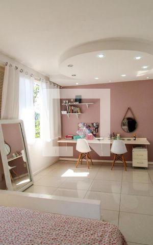 Casa à venda com 648m², 4 quartos e 4 vagas Casa à venda com 648m², 4 quartos e 4 vagasSuíte 2