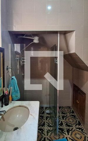 Casa à venda com 360m², 3 quartos e 3 vagas Casa à venda com 360m², 3 quartos e 3 vagasBanheiro Social