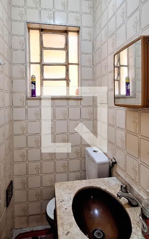 Casa à venda com 360m², 3 quartos e 3 vagas Casa à venda com 360m², 3 quartos e 3 vagasLavabo