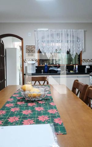 Casa à venda com 125m², 3 quartos e 2 vagas Casa à venda com 125m², 3 quartos e 2 vagasCozinha