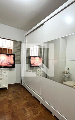 Casa à venda com 270m², 4 quartos e 4 vagas Casa à venda com 270m², 4 quartos e 4 vagasQuarto 2