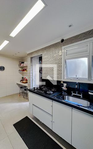 Apartamento à venda com 126m², 3 quartos e 2 vagasCozinha