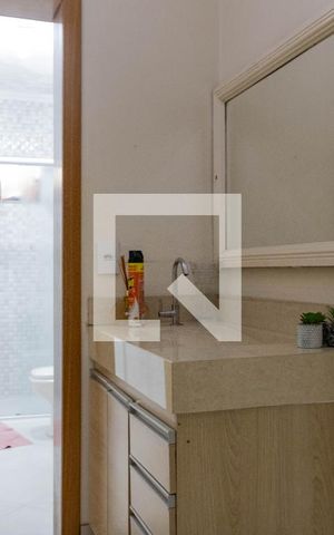 Casa para alugar com 300m², 4 quartos e 2 vagas Casa para alugar com 300m², 4 quartos e 2 vagasLavabo