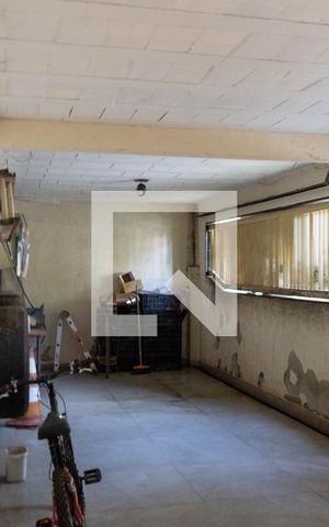 Casa para alugar com 300m², 4 quartos e 2 vagas Casa para alugar com 300m², 4 quartos e 2 vagasGaragem