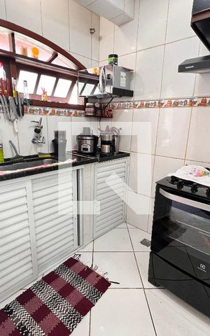 Casa à venda com 235m², 2 quartos e 1 vaga Casa à venda com 235m², 2 quartos e 1 vagaCozinha