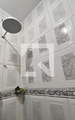 Casa à venda com 235m², 2 quartos e 1 vaga Casa à venda com 235m², 2 quartos e 1 vagaBanheiro Social