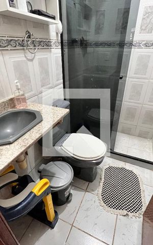 Casa à venda com 235m², 2 quartos e 1 vaga Casa à venda com 235m², 2 quartos e 1 vagaBanheiro Social
