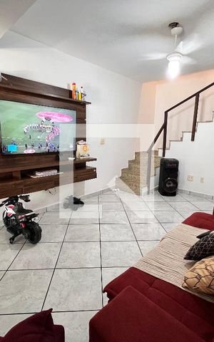 Casa à venda com 235m², 2 quartos e 1 vaga Casa à venda com 235m², 2 quartos e 1 vagaSala