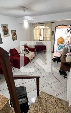 Casa à venda com 235m², 2 quartos e 1 vaga Casa à venda com 235m², 2 quartos e 1 vagaSala