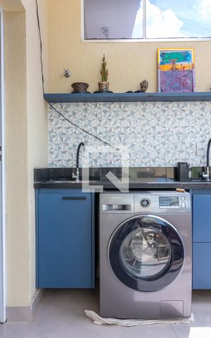 Apartamento à venda com 82m², 2 quartos e 1 vagaÁrea de Serviço
