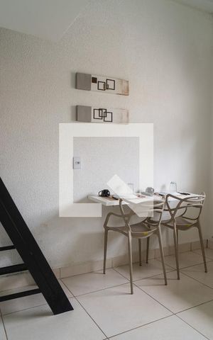 Studio para alugar com 30m², 1 quarto e sem vaga Studio para alugar com 30m², 1 quarto e sem vagaSala