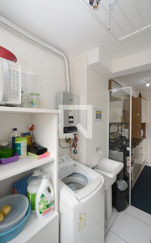 Apartamento à venda com 61m², 2 quartos e 1 vagaÁrea de Serviço