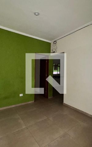 Casa para alugar com 45m², 1 quarto e sem vaga Casa para alugar com 45m², 1 quarto e sem vagaSala