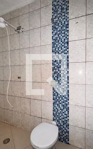 Casa para alugar com 45m², 1 quarto e sem vaga Casa para alugar com 45m², 1 quarto e sem vagaBanheiro