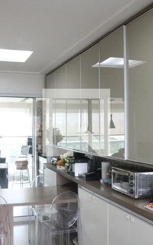 Apartamento para alugar com 180m², 3 quartos e 4 vagasCozinha