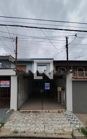 Casa à venda com 147m², 3 quartos e 2 vagasfachada e Placa