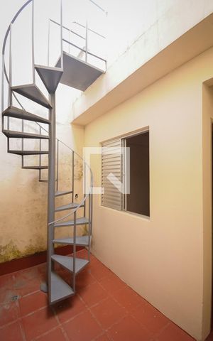 Casa à venda com 147m², 3 quartos e 2 vagasacesso area de cima