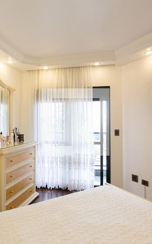 Apartamento à venda com 138m², 3 quartos e 3 vagas Apartamento à venda com 138m², 3 quartos e 3 vagasSuíte