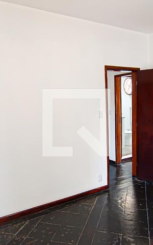 Casa à venda com 300m², 3 quartos e 4 vagas Casa à venda com 300m², 3 quartos e 4 vagasquarto 1 suite master