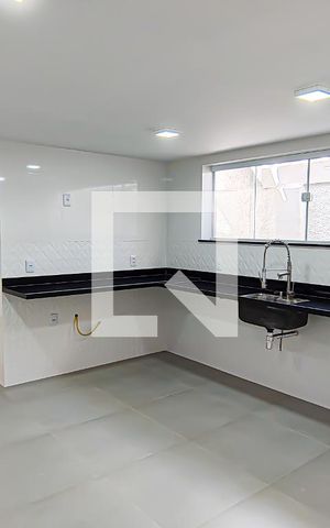 Casa à venda com 300m², 3 quartos e 4 vagas Casa à venda com 300m², 3 quartos e 4 vagascozinha