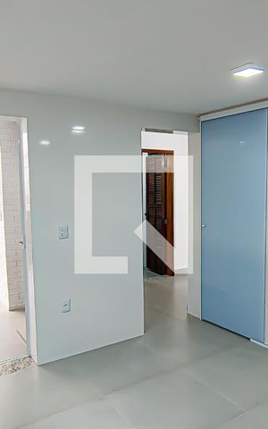 Casa à venda com 300m², 3 quartos e 4 vagas Casa à venda com 300m², 3 quartos e 4 vagascozinha
