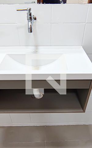 Casa à venda com 300m², 3 quartos e 4 vagas Casa à venda com 300m², 3 quartos e 4 vagasbanheiro