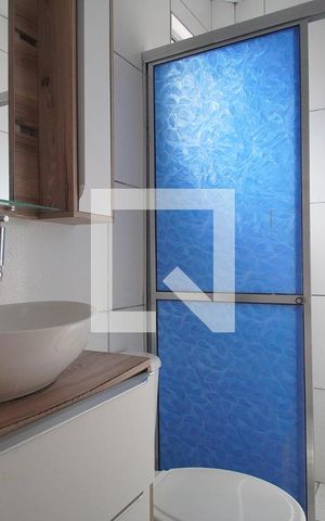 Apartamento à venda com 42m², 2 quartos e 1 vaga Apartamento à venda com 42m², 2 quartos e 1 vagaBanheiro
