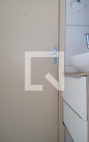 Apartamento à venda com 42m², 2 quartos e 1 vaga Apartamento à venda com 42m², 2 quartos e 1 vagaBanheiro