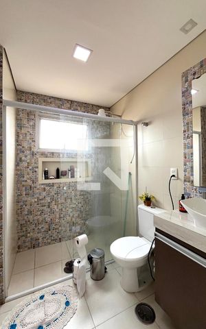 Apartamento à venda com 70m², 3 quartos e 2 vagas Apartamento à venda com 70m², 3 quartos e 2 vagasBanheiro da Suíte