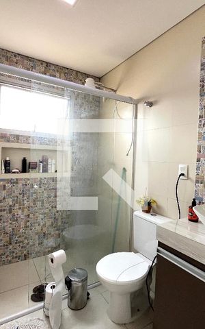 Apartamento à venda com 70m², 3 quartos e 2 vagas Apartamento à venda com 70m², 3 quartos e 2 vagasBanheiro da Suíte
