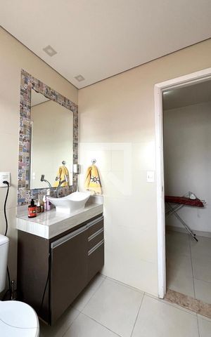 Apartamento à venda com 70m², 3 quartos e 2 vagas Apartamento à venda com 70m², 3 quartos e 2 vagasBanheiro da Suíte