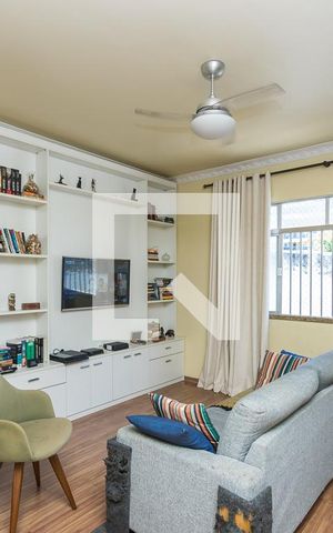 Apartamento à venda com 76m², 2 quartos e 1 vaga Apartamento à venda com 76m², 2 quartos e 1 vagaSala
