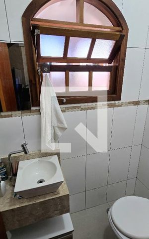 Casa à venda com 270m², 3 quartos e 6 vagas Casa à venda com 270m², 3 quartos e 6 vagasBanheiro