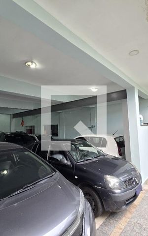 Casa à venda com 270m², 3 quartos e 6 vagas Casa à venda com 270m², 3 quartos e 6 vagasGaragem