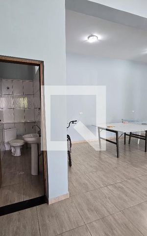 Casa à venda com 270m², 3 quartos e 6 vagas Casa à venda com 270m², 3 quartos e 6 vagasGaragem