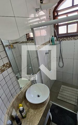 Casa à venda com 270m², 3 quartos e 6 vagas Casa à venda com 270m², 3 quartos e 6 vagasBanheiro