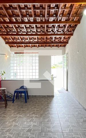 Casa à venda com 142m², 3 quartos e 4 vagas Casa à venda com 142m², 3 quartos e 4 vagasÁrea de Serviço 2