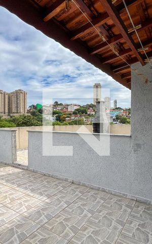 Casa à venda com 142m², 3 quartos e 4 vagas Casa à venda com 142m², 3 quartos e 4 vagasQuintal