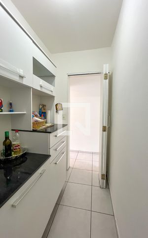 Casa à venda com 142m², 3 quartos e 4 vagas Casa à venda com 142m², 3 quartos e 4 vagasDespensa