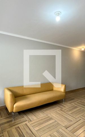 Casa à venda com 142m², 3 quartos e 4 vagas Casa à venda com 142m², 3 quartos e 4 vagasSala