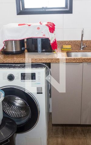 Apartamento à venda com 37m², 2 quartos e 1 vaga Apartamento à venda com 37m², 2 quartos e 1 vagaCozinha e Área de Serviço