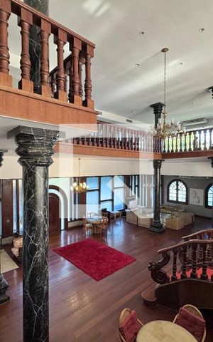 Casa de condomínio à venda com 2800m², 11 quartos e sem vaga Casa de condomínio à venda com 2800m², 11 quartos e sem vagaSala