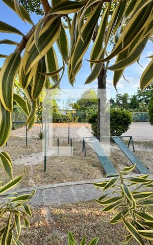 Casa de condomínio à venda com 2800m², 11 quartos e sem vaga Casa de condomínio à venda com 2800m², 11 quartos e sem vagaÁrea comum - Reserva