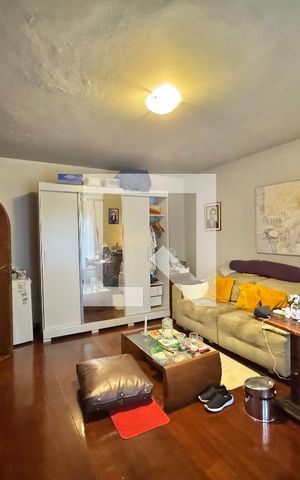 Casa de condomínio à venda com 2800m², 11 quartos e sem vaga Casa de condomínio à venda com 2800m², 11 quartos e sem vagaSala